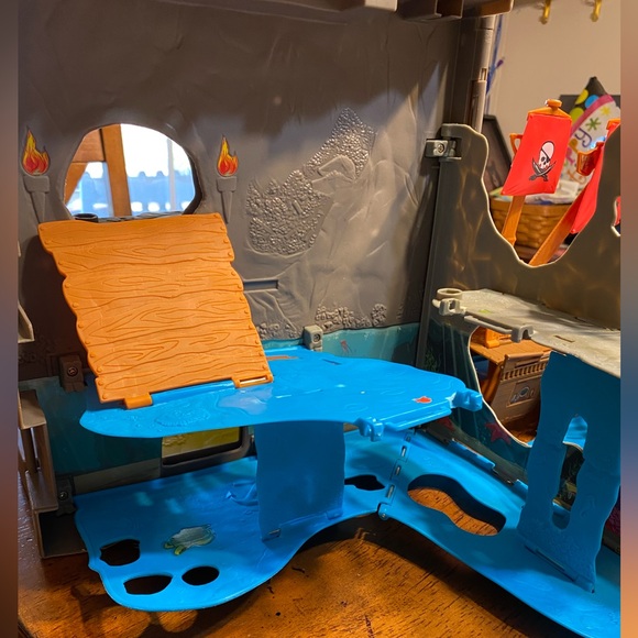 Mattel Matchbox pop-up adventure‎ pirate ship playset - Picture 7 of 15